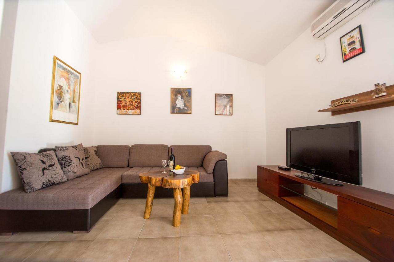Apartments Kovacevic Petrovac Exterior photo