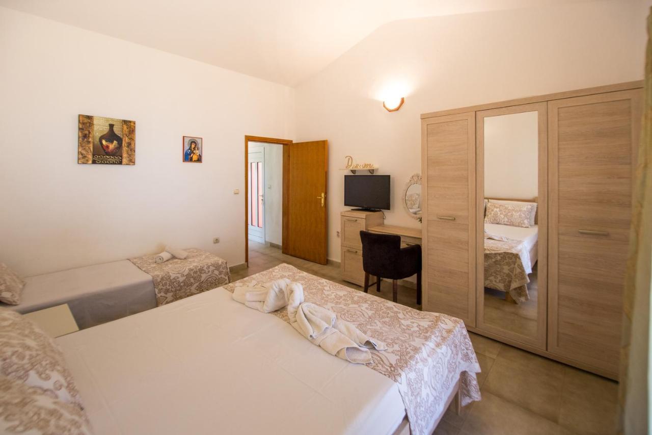Apartments Kovacevic Petrovac Exterior photo